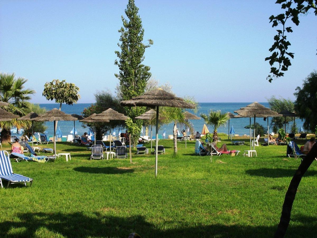 Adamos Hotel Apartments Tochni Bagian luar foto